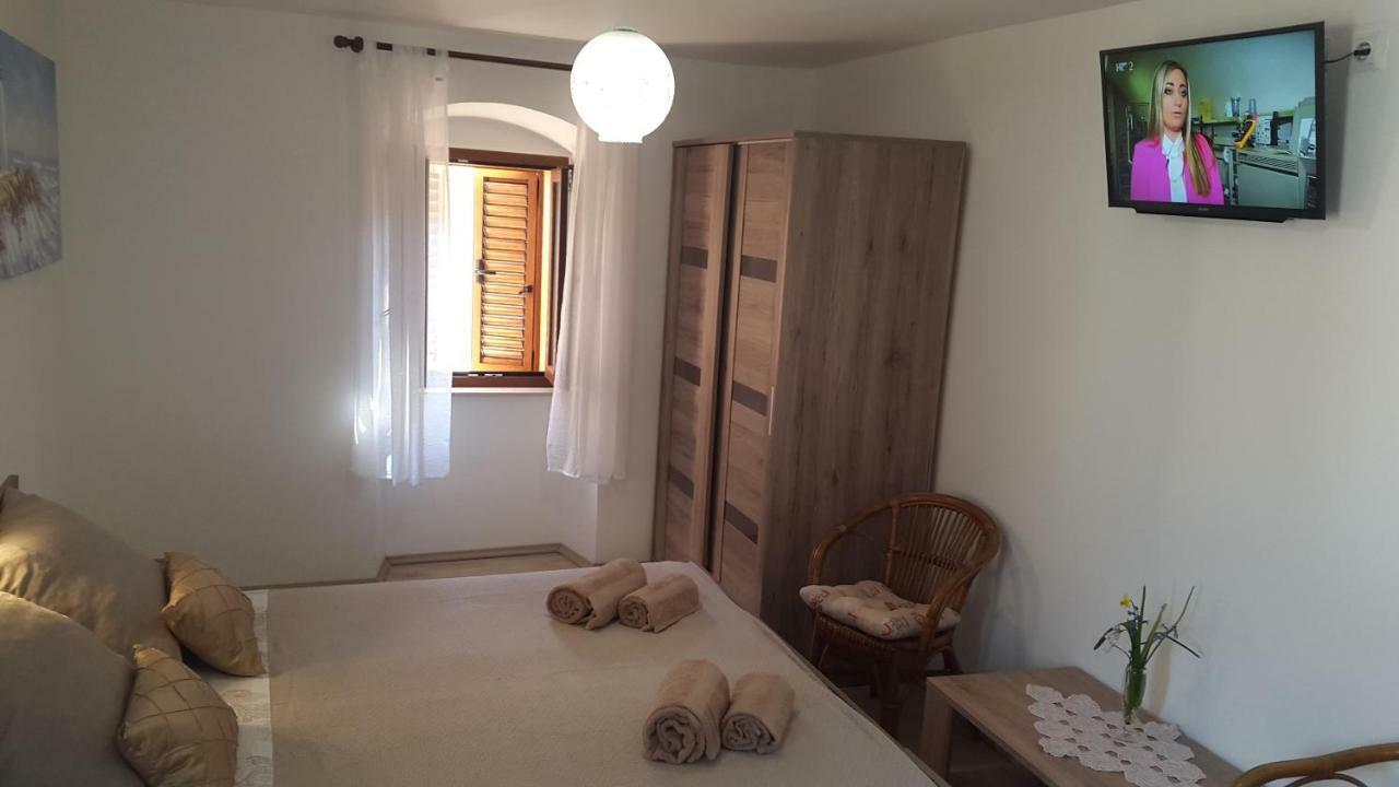 Paradise Apartment - Old Town Rab Rab Town Dış mekan fotoğraf